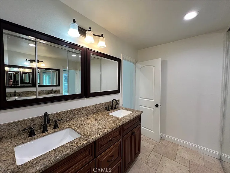 25281 Parthenon Ave — Photo 28