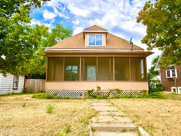 513 4th Ave E, Williston, ND 58801