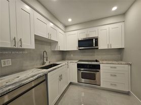 1985 S Ocean Dr