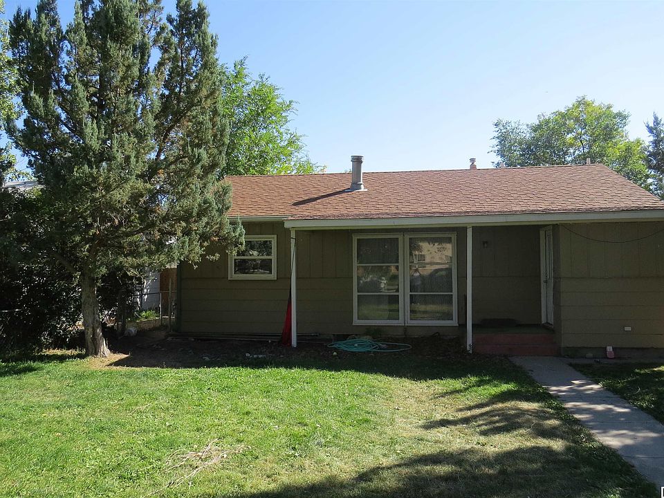 1st image of 517 N 1st St