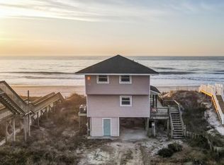 110 Topsail Rd, North Topsail Beach, NC 28460