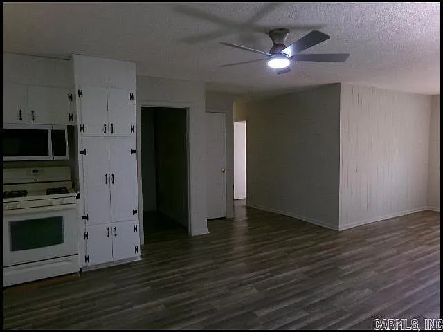 701 N Buchanan St — Photo 7