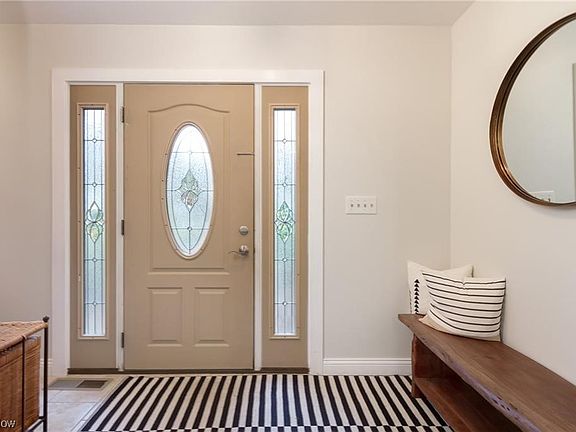 3rd image of 6026 Mills Creek Ln