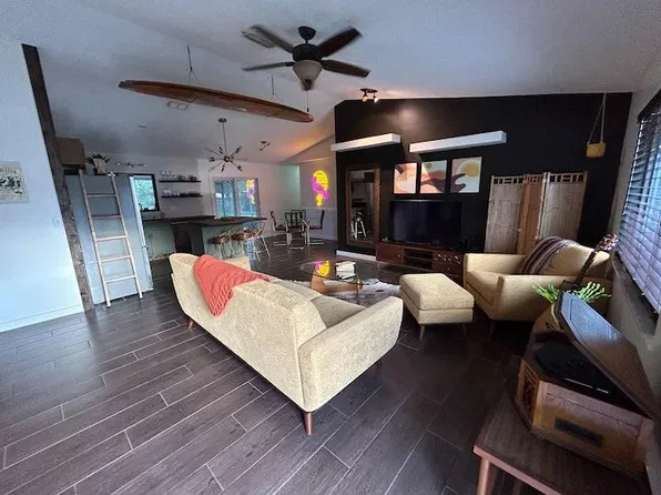 2911 Victory Palm Dr, Edgewater, FL 32141