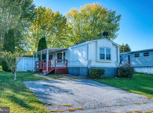 16 Walnut Ct, Fleetwood, PA 19522