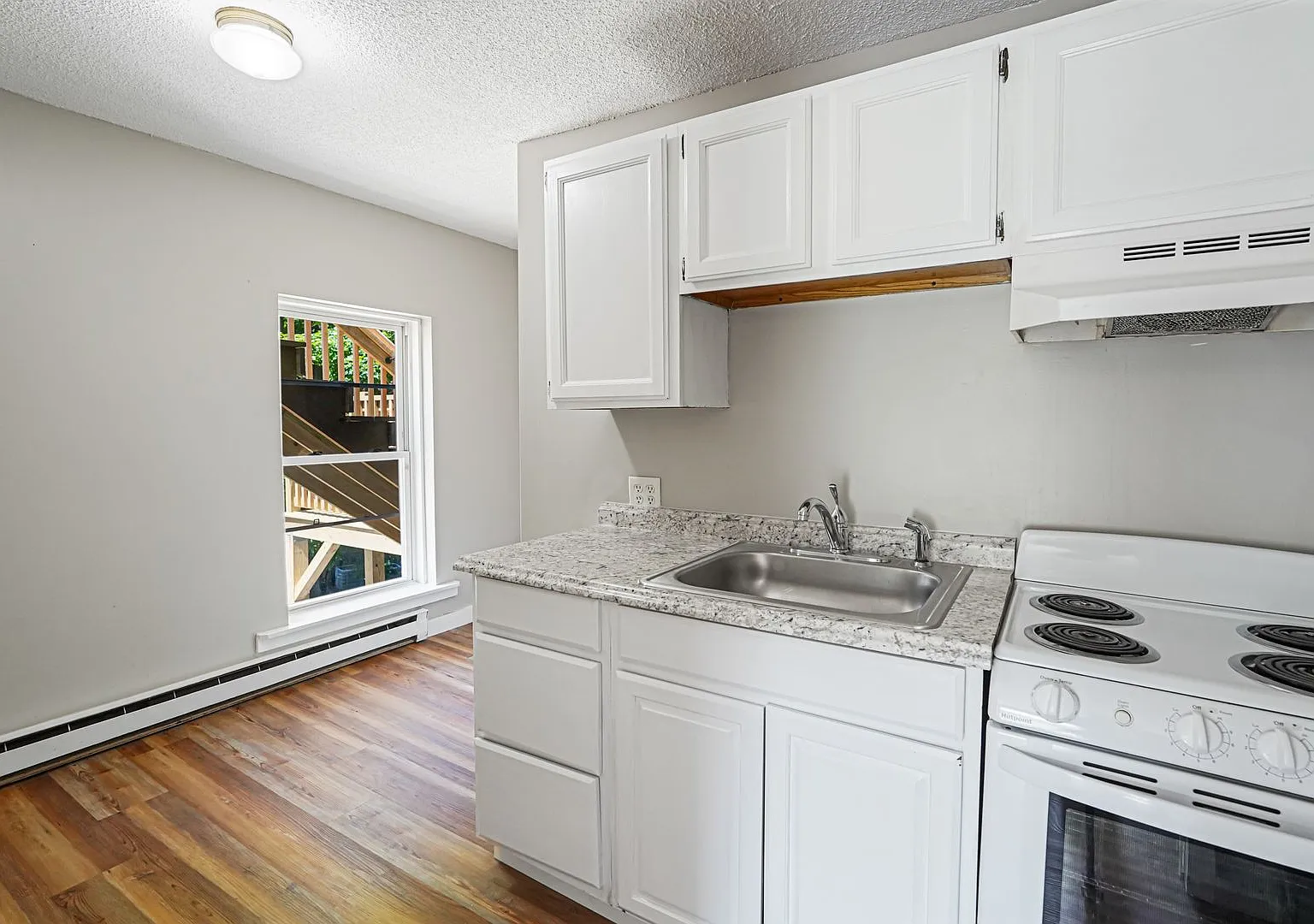 62 Willow Rd — Photo 4