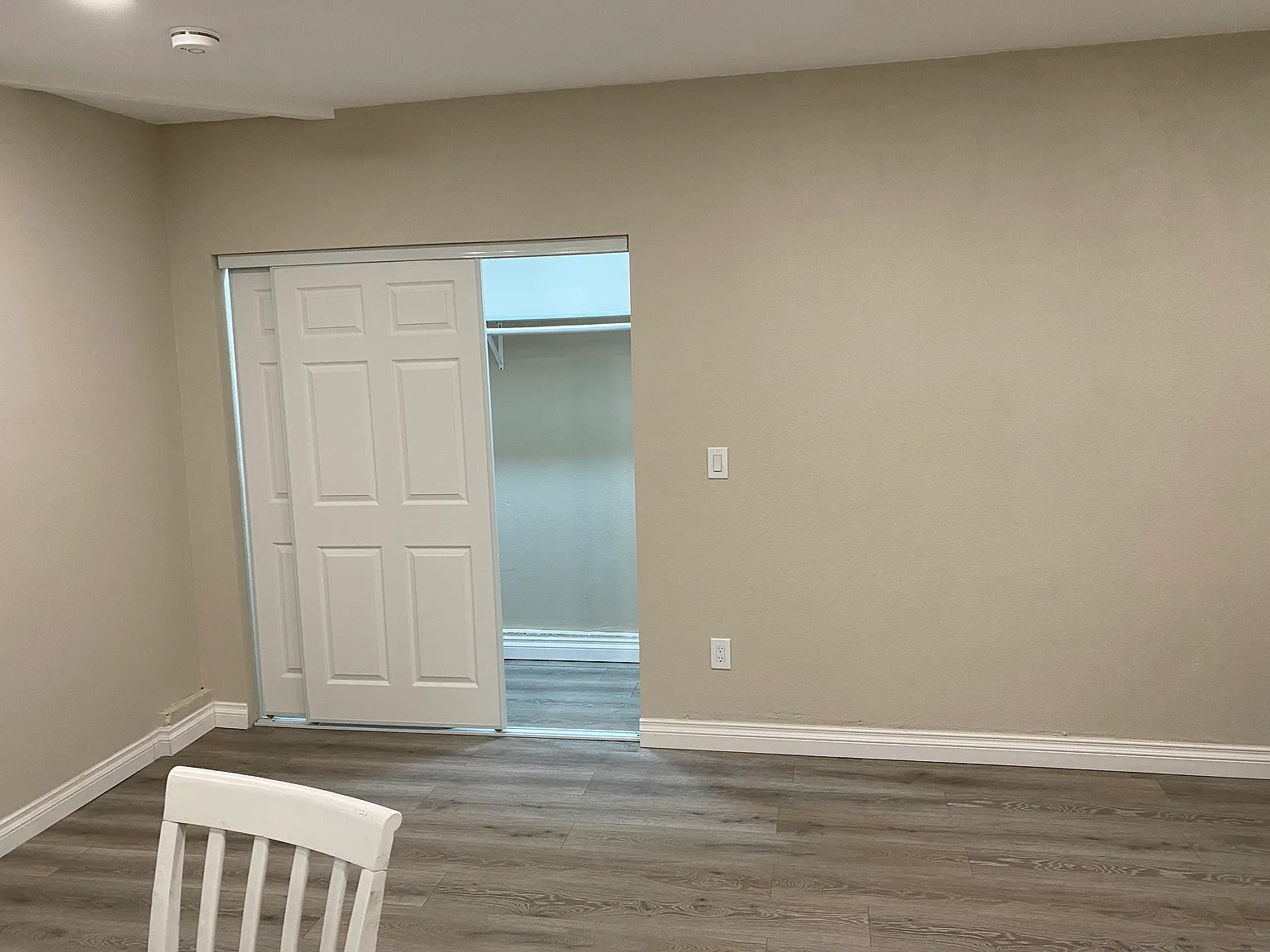 Studio, 500 sqft, $1,900 — Photo 4
