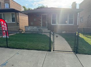 3455 S Leavitt St, Chicago, IL 60608