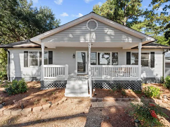 425 Yachting Rd, Lexington, SC 29072