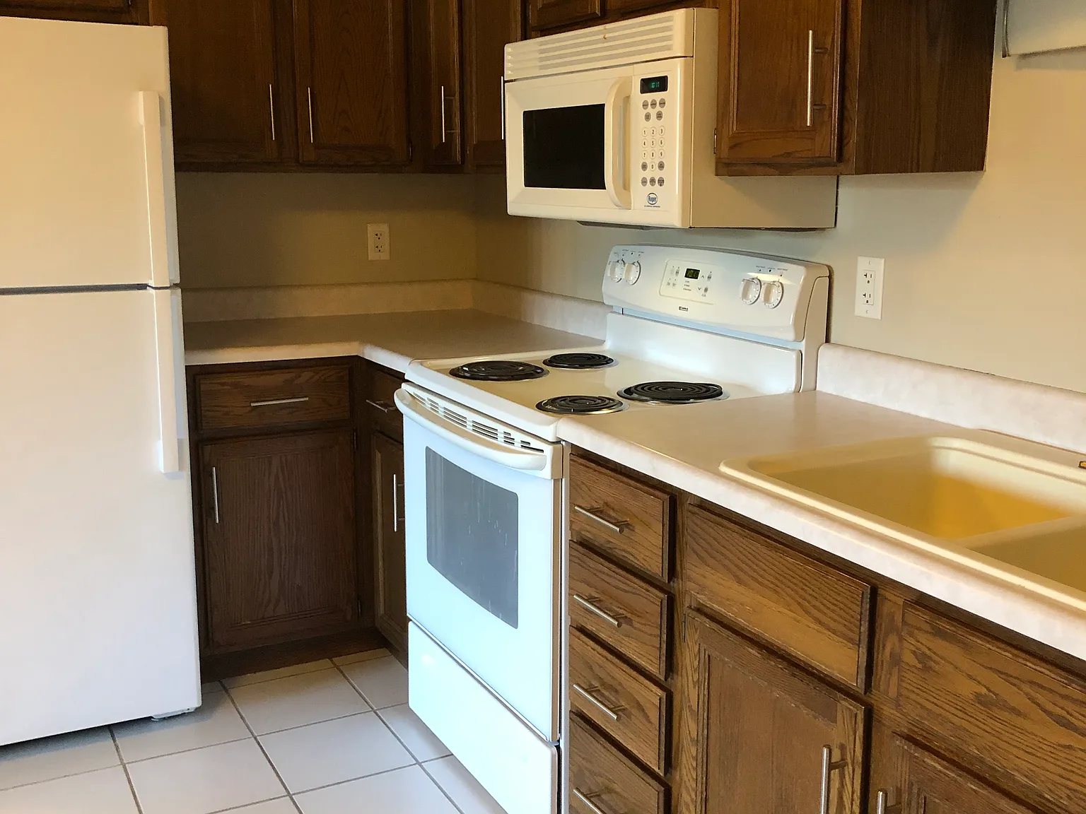 2 bed, 768 sqft, $1,250 — Photo 4