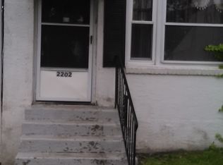 2202 W 14th St, Chester, PA 19013