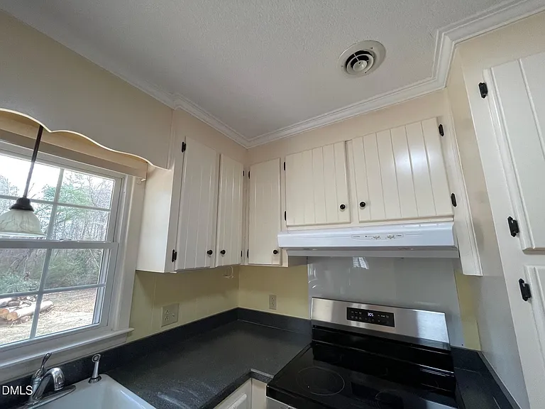 280 Montague Rd — Photo 25