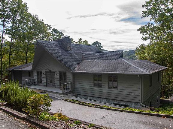 2nd image of 60 Mashie Ln #75