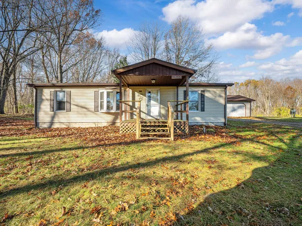 1400 Dayton Rd, Buchanan, MI 49107