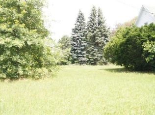 13876 Ridgewood Dr, Holland, MI 49424