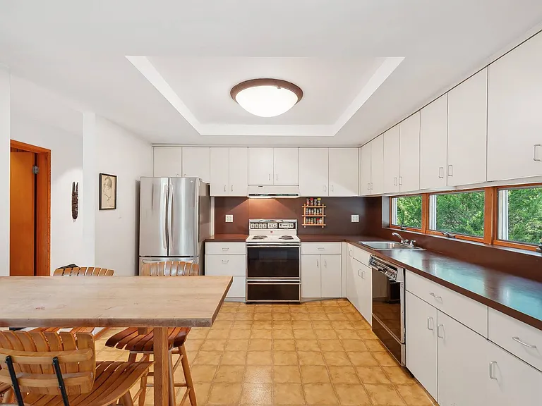 6 Eli Cir — Photo 10