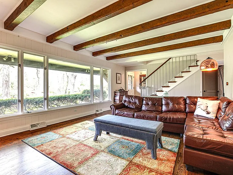 271 Longacres Ln — Photo 26