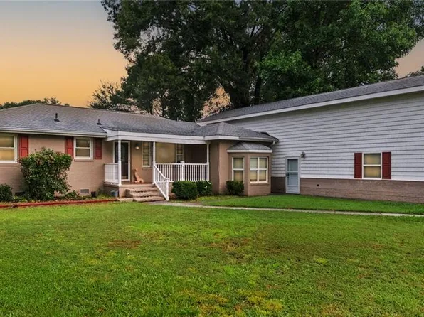 716 Johnstown Rd, Chesapeake, VA 23322