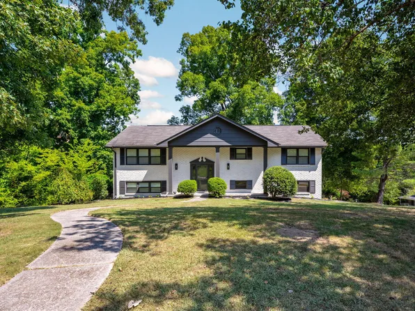 1011 Woodfinch Trl, Chattanooga, TN 37421