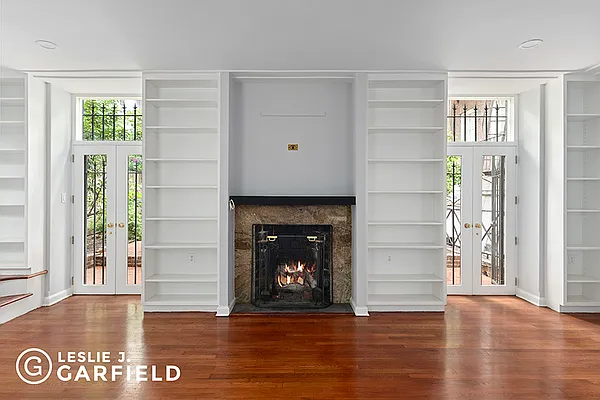 Rented by Leslie J. Garfield | media 5