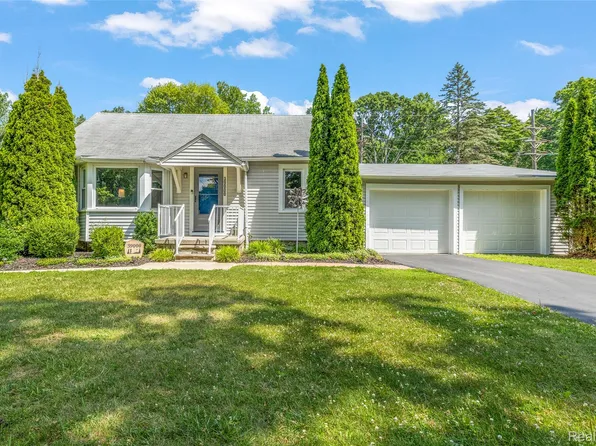 39000 Wabash St, Romulus, MI 48174