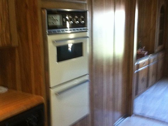 3rd image of 3611 I St NE Unit 104