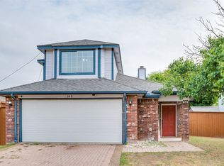549 Majestic Park Ln, Cedar Hill, TX 75104