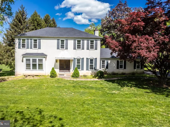 5 Mill Creek Ln, Malvern, PA 19355