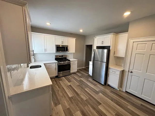 1 bed, 1108 sqft, $2,500 — Photo 3