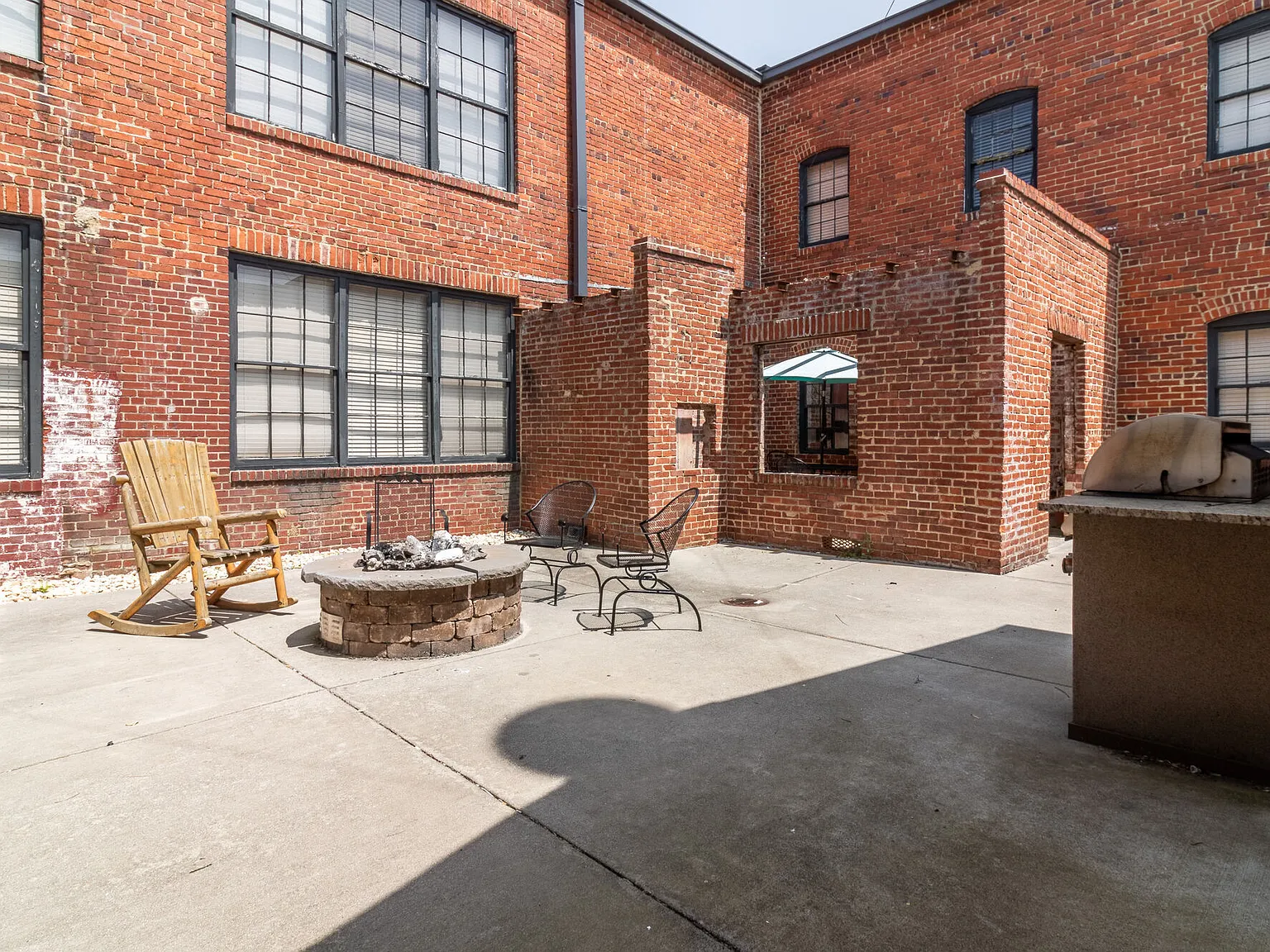 Long Lofts — Photo 4