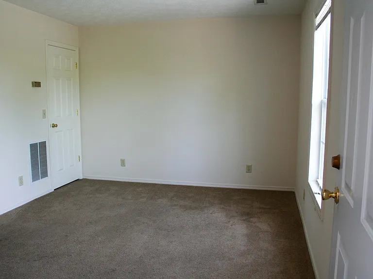 1161 Shipley Rd — Photo 2