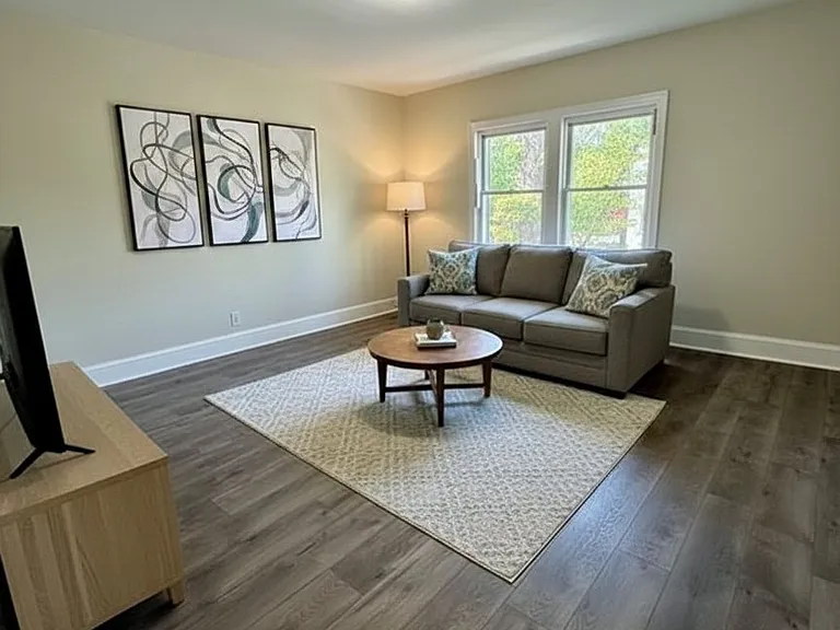 207 Adams St NE #4 — Photo 6