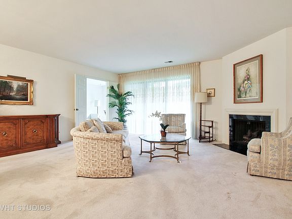 3rd image of 3 The Court Of Harborside APT 205