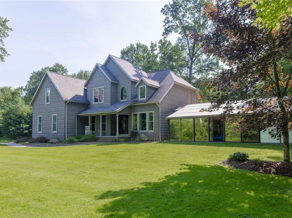 2111 Leesburg Grove City Rd, Mercer, PA 16137