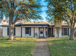 1206 Oakbluff Dr, Lancaster, TX 75146