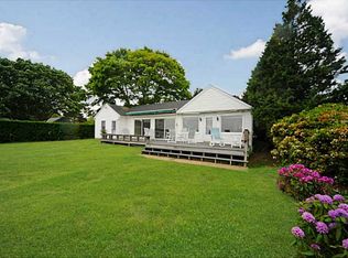 68 E Shore Rd, Jamestown, RI 02835