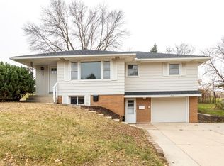 2011 Elton Hills Dr NW, Rochester, MN 55901