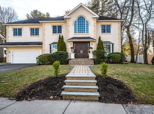 18 Fox Hill Rd, Newton, MA 02459