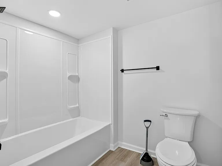 428 S Governors Ave #A — Photo 18