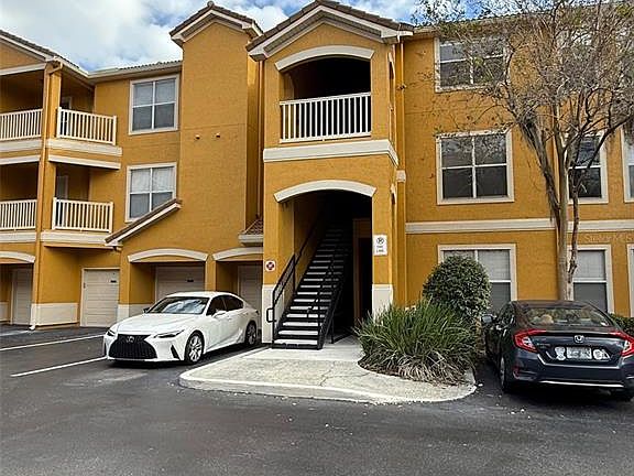 3rd image of 8848 VILLA VIEW CIRCLE #206