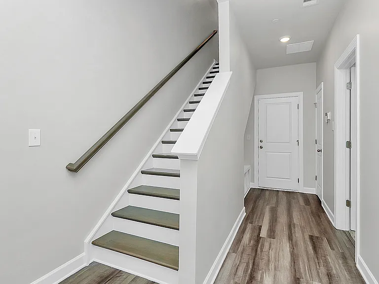2606 Greenmarket Dr — Photo 2