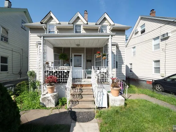 85 Charles St, Englewood, NJ 07631