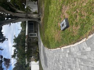 355 Barbara Cir, Belleair, FL 33756