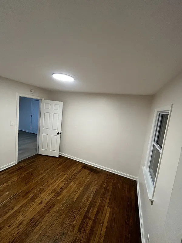 2 bed, 1.0 bath, 816 sqft, $1,100 — Photo 2