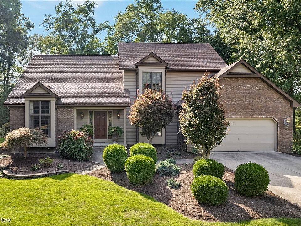 1st image of 60 Indian Hills Dr
