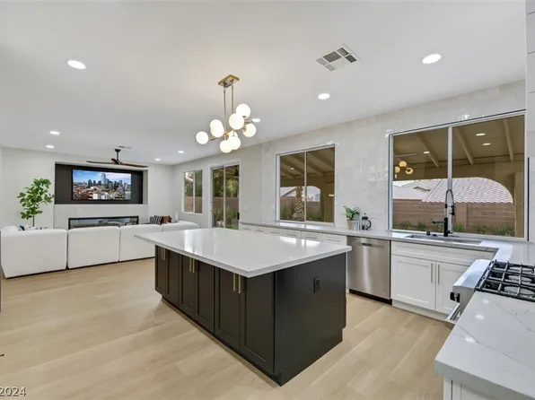 2554 New Morning Ave, Henderson, NV 89052