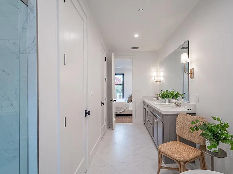4525 Emerson Ave #3L — Photo 24