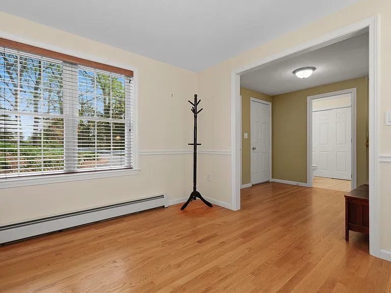 27 Colburn St #27 — Photo 12