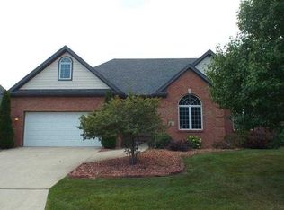 512 S Wintergarden Rd, Bowling Green, OH 43402