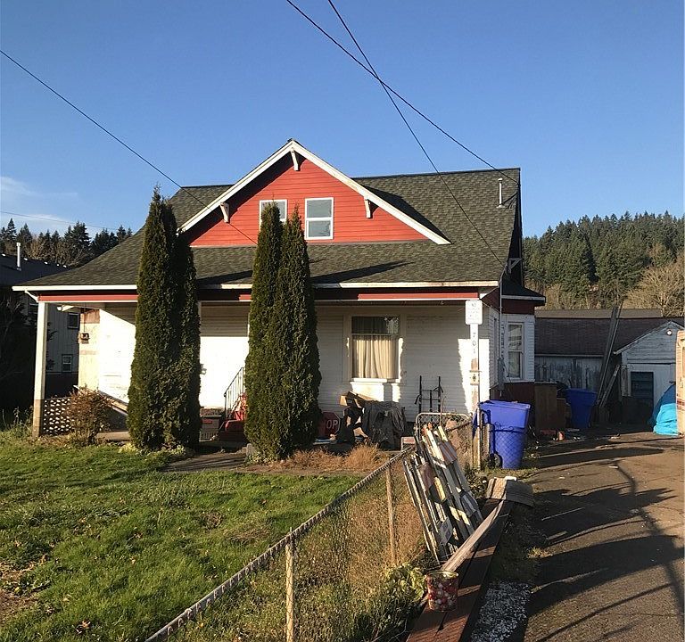 2nd image of 701 Clark St